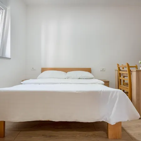 Budes Apartment